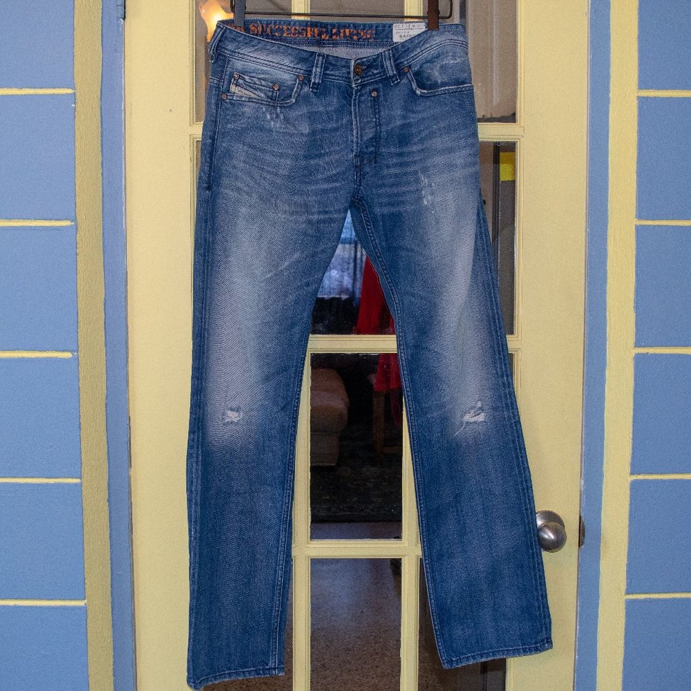 Diesel "Safado" distressed blue jeans!